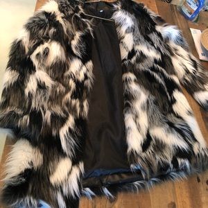 New w/out tags faux fur black grey and white coat